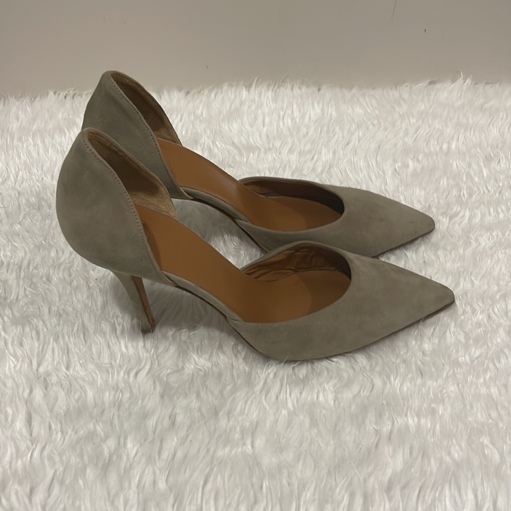 Vince dorsay pumps